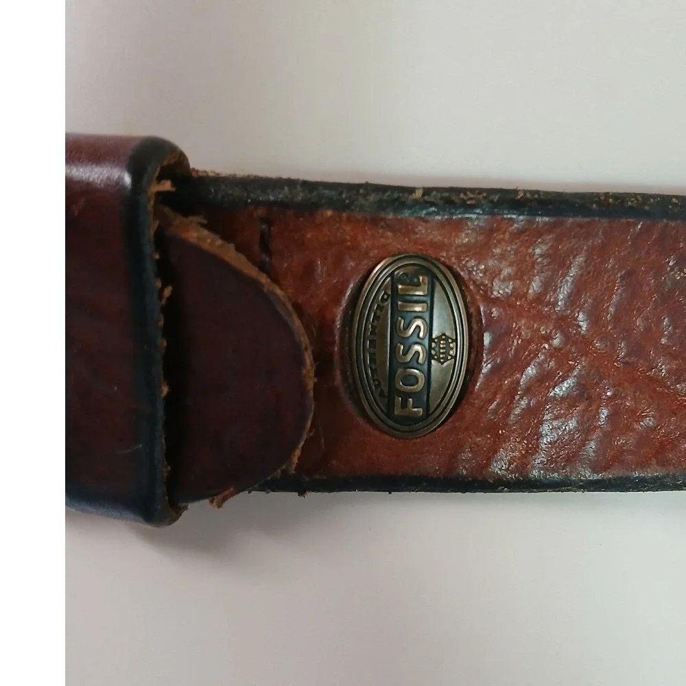 VTG Fossil Mens Brown Genuine Leather Belt Brass Buckle Size 36 MB125322236